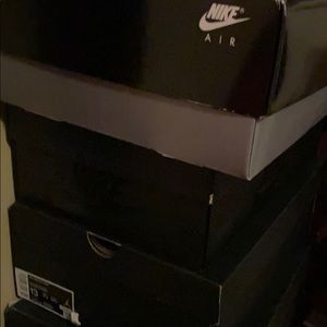 Meet your Posher, Ellen